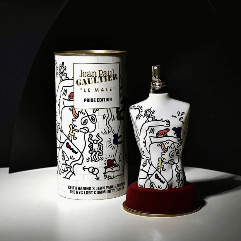 Jean Paul Gaultier “Le Male” Pride Edition EDT với thiết kế chai sặc sỡ nhiều màu sắc, biểu tượng của sự tự do phóng khoáng